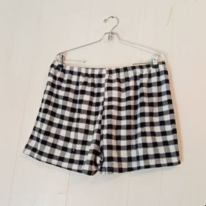 Checkered fleece shorts